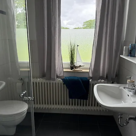 Nordsicht Lindenhof - Ruhe, Und Nordseeluft In Ostfriesland Geniessen アパート アウリッヒ